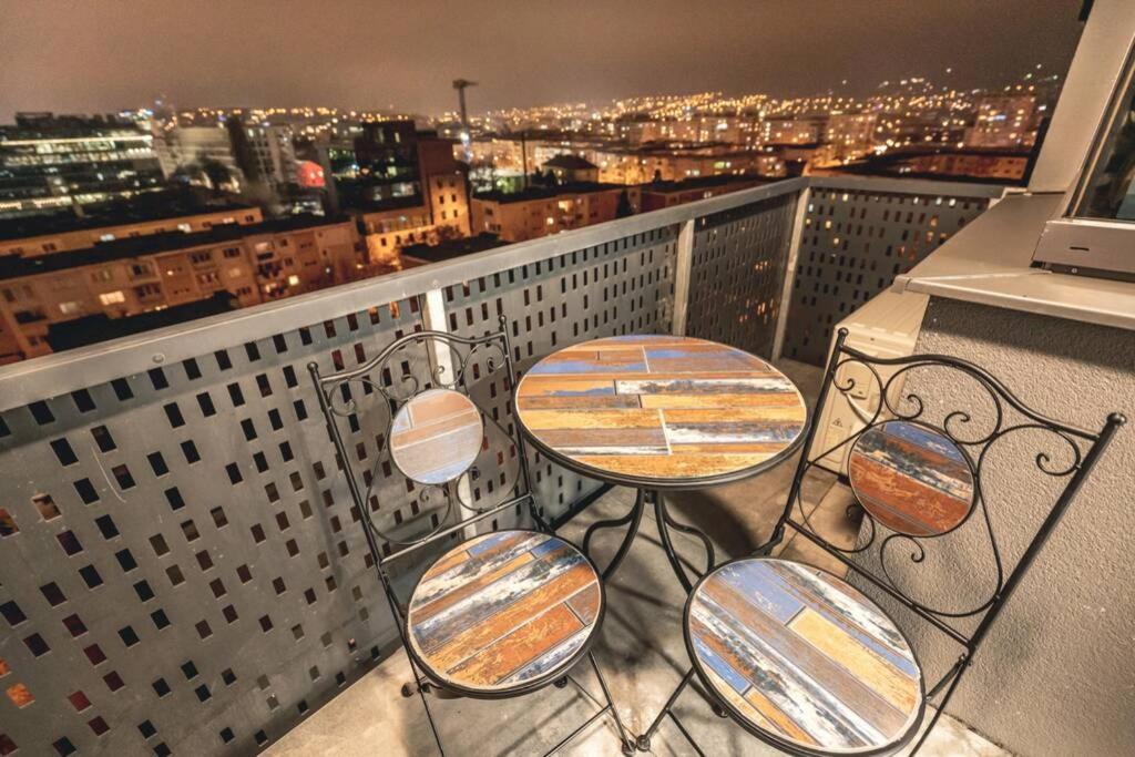 클루지나포카 Briana Luxury Panoramic View 아파트 외부 사진